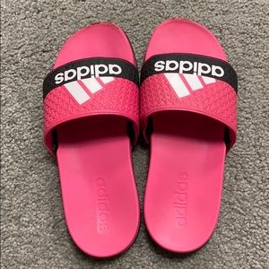 Kid’s ADIDAS Slip on Sandals Size 3